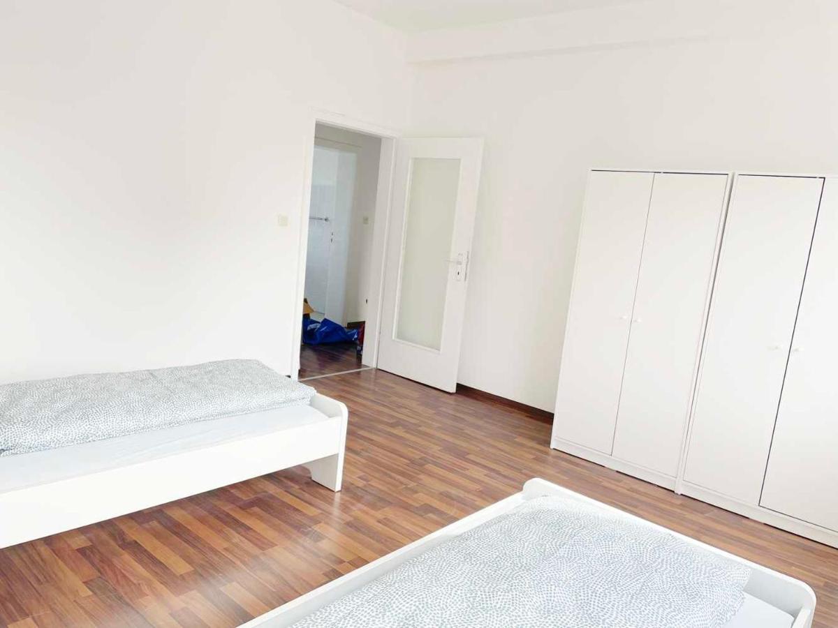 Apartment With 3 Rooms In Hürth Exterior foto
