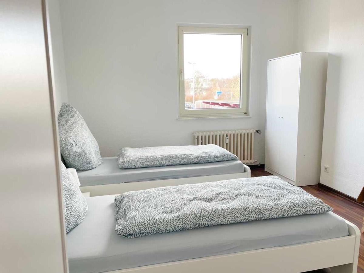 Apartment With 3 Rooms In Hürth Exterior foto