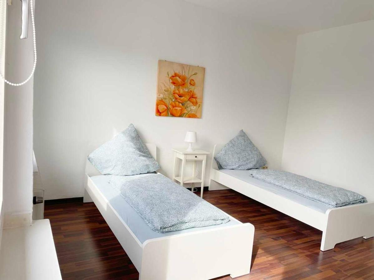 Apartment With 3 Rooms In Hürth Exterior foto